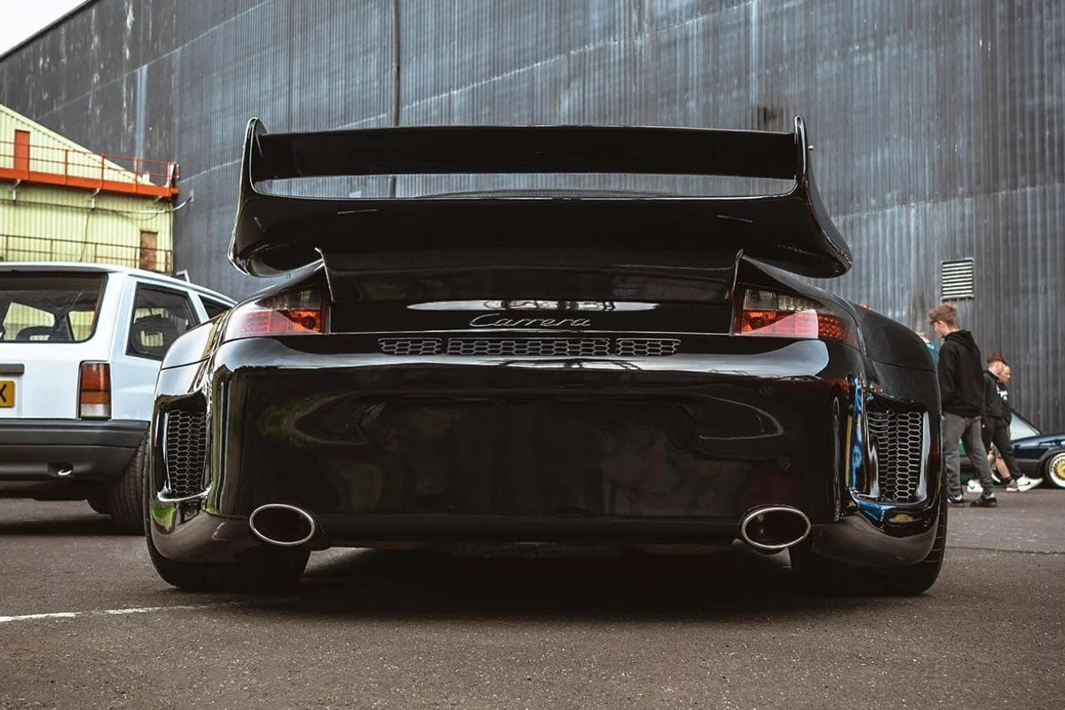 Carrera Package A: MWA 996 Carrera Ultrawide kit + RS Spoiler (coupe)